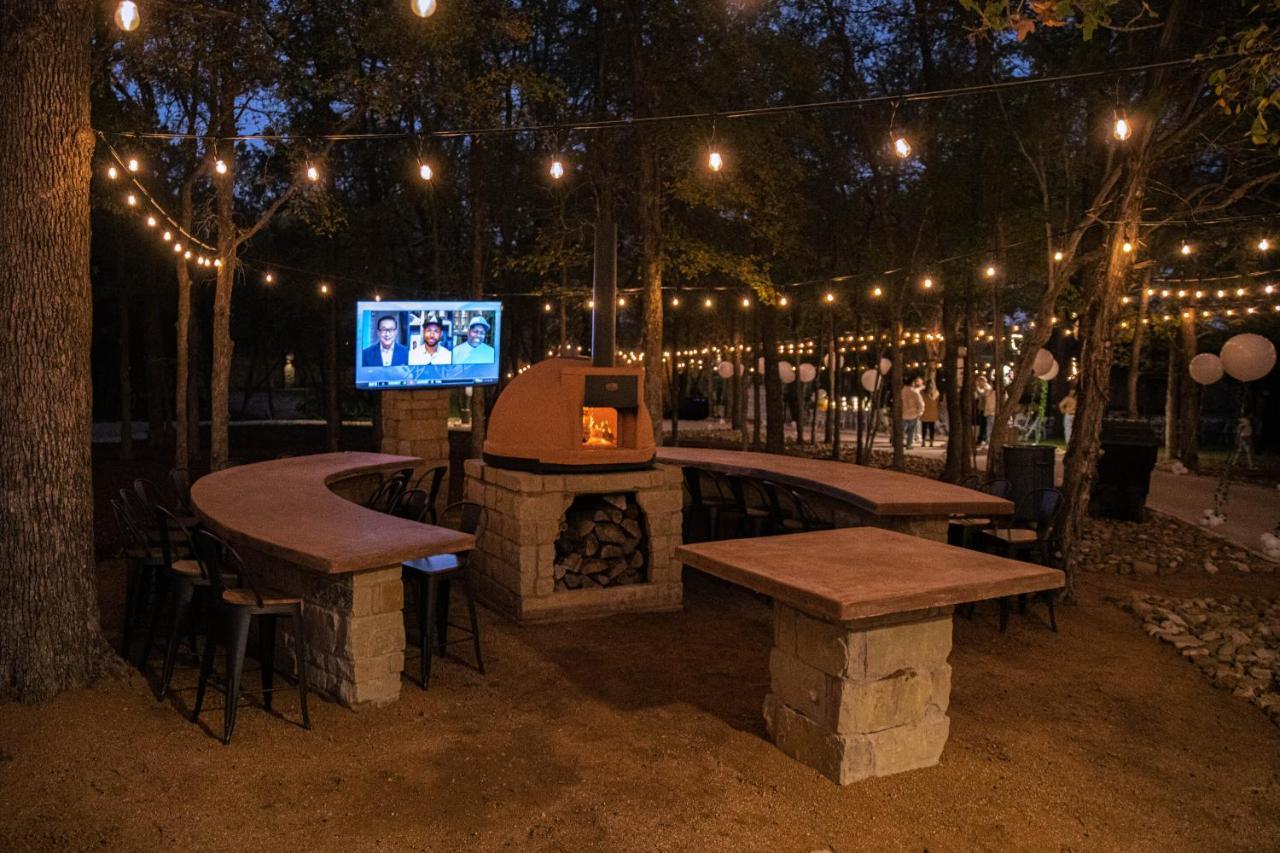 7744 Ranch Glamping Resort Austin Eksteriør billede