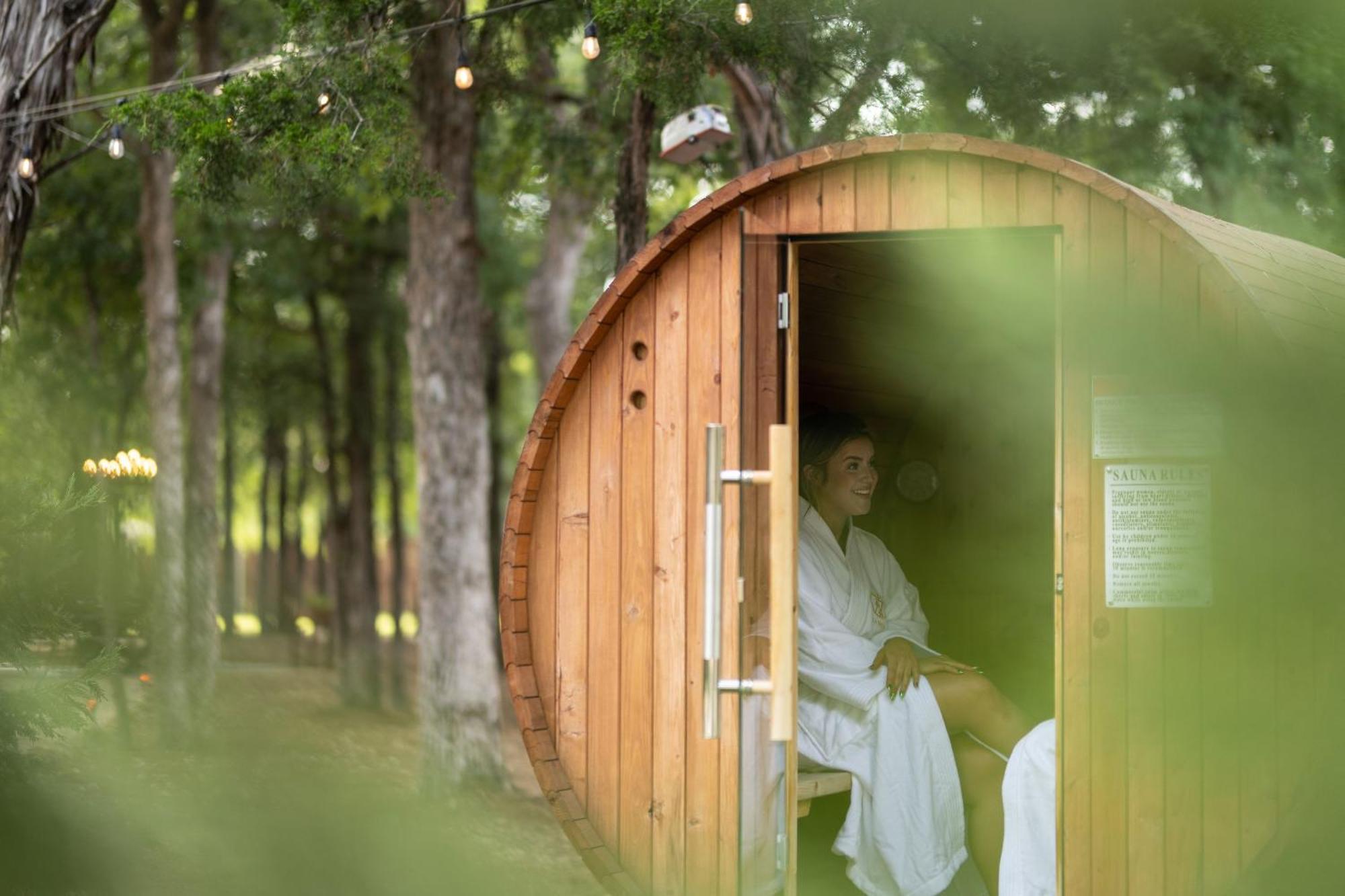7744 Ranch Glamping Resort Austin Eksteriør billede